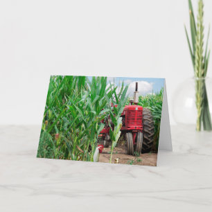 Carte Red Farm Tractor dans un Cornfield Anniversaire