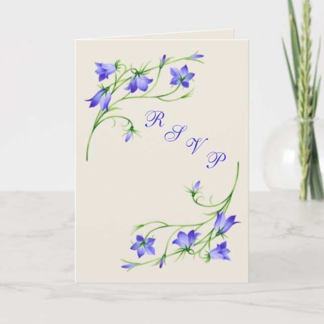 Carte RSVP de mariage avec fleurs de cloche bleue. (Devant)