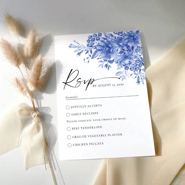 Carte RSVP de mariage Floral Porcelaine Bleue (Créateur téléchargé)