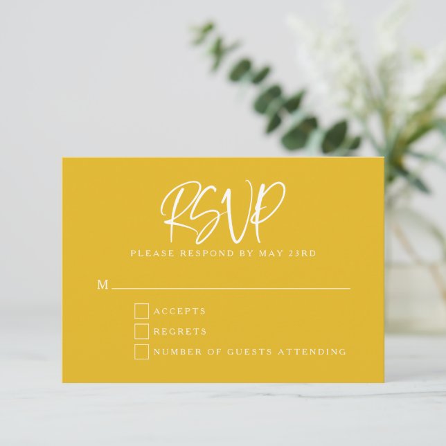 Carte RSVP de mariage Jaune moderne Script (Debout devant)