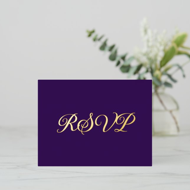 Carte RSVP Royal Purple Elegant Co-Starring Foil (Debout devant)