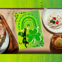 Carte Saint-Patrick avec un mignon chat noir