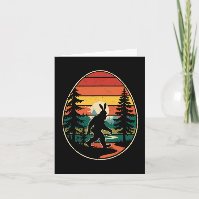 Carte Sasquatch Bunny Egg Retro Randonnée de Pâques Aven (Devant)