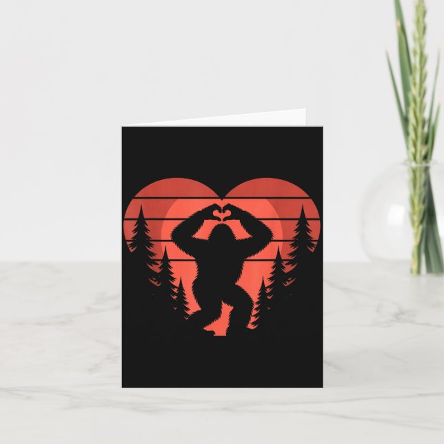 Carte Sasquatch Valentine's Day - Bigfoot Heart Sungles  (Devant)