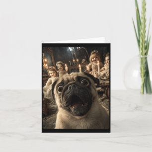 Carte Selfie de pug drôle avec des poupées effrayantes é