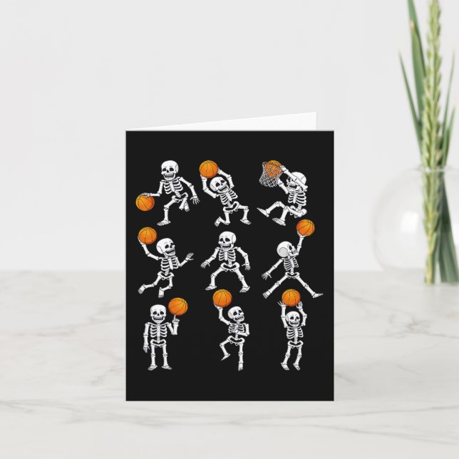 Carte Skeletons de basketball d'Halloween Dunking Dribbl (Devant)