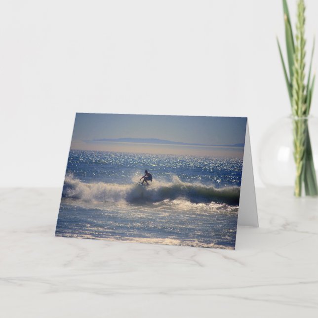 Carte Surfer en Huntington Beach, la Californie, saluant (Devant)