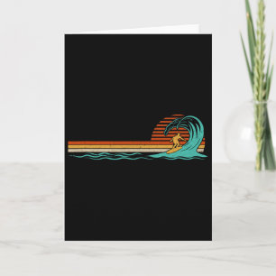 Carte Surfeur vague vintage rétro surfant sur la plage d