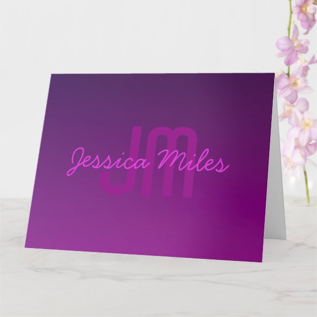 Carte Texte Monogrammé Moderne Éditable & Ombre Violet  (Orchidée)