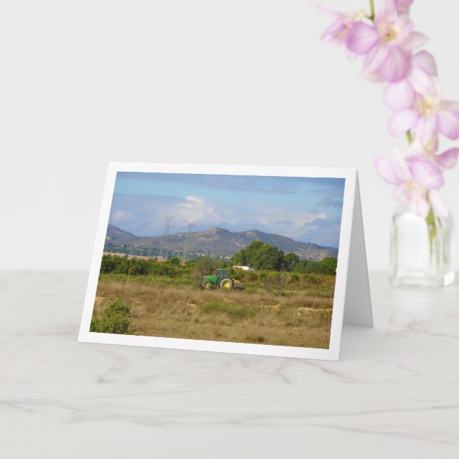 Carte Tracteur vert dans Green Fields, Valence, Espagne (Orchidée)