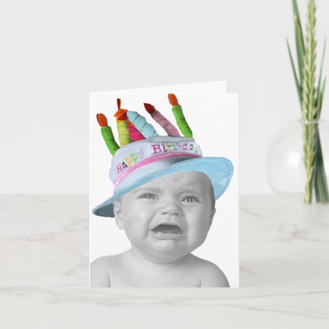 Carte Triste Bébé Dans Un Casquette D'Anniversaire (Devant)