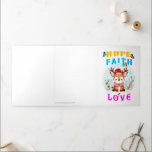 Carte Trois Volets Hope Faith Love<br><div class="desc">J'Espère Que La Foi Aime. Carte de pliage à trois lettres de 5 po x 7 po. La saison de Noël est de nouveau là et les gens sont occupés à préparer un dîner de Noël parce que Noël est un moment pour les réunions de famille, les liens familiaux et...</div>