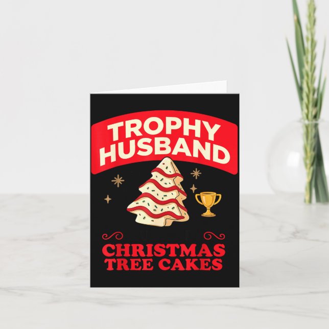 Carte Trophy Retro Husband Fueled By Christmas Tree Cake (Devant)