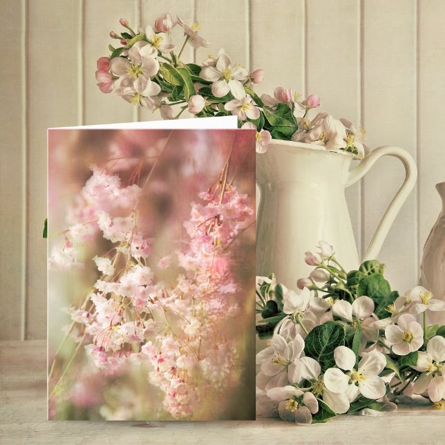 Carte Un Blur De Fleur Rose Pleurant Blanc (Charming pink weeping willow card, perfect for heartfelt, personalized messages.)