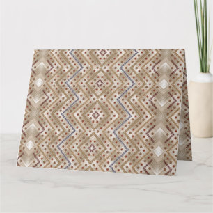 Carte Un tapis marron affichant un design symétrique