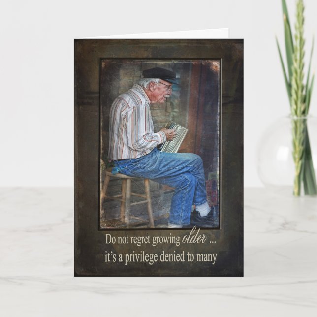 Carte Un vieil homme joue à l'accordialité (Devant)