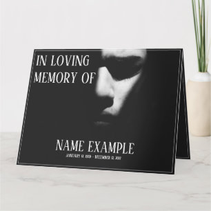Carte Un visage endormi dans une demi-ombre