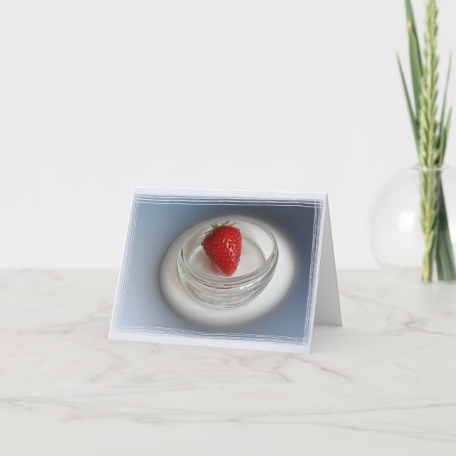 Carte Une fraise dans une tasse (Devant)