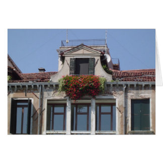 Carte vierge de boîtes de fleur de fenêtre de