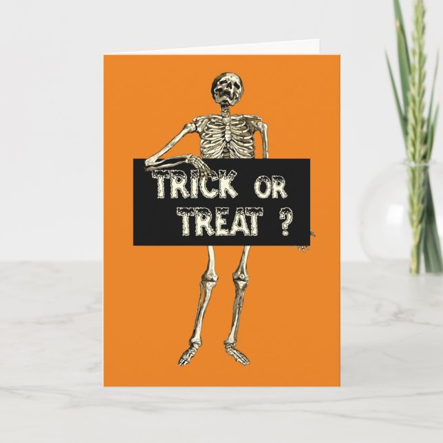 Carte Vintage Halloween Farce ou Friandise Squelette (Devant)