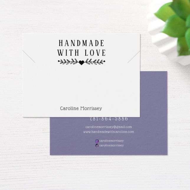 Carte violette simple avec collier de bijoux (Bureau)