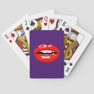 Cartes à jouer aux lèvres rouges brillantes