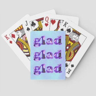 Cartes à jouer joyeuses sur fond bleu lavande