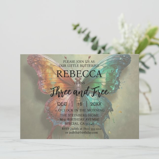 Cartes d'anniversaire gratuites pour trois papillo (Debout devant)