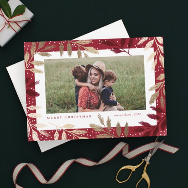 Cartes de Noël photo élégantes avec branches dorée (Elegant Red and Gold Foil Branch Frame Photo Christmas Holiday Magnetic Card.)