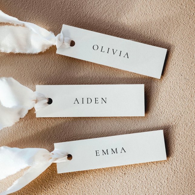 Cartes de nom de mariage en crème légère (Delivered untrimmed)