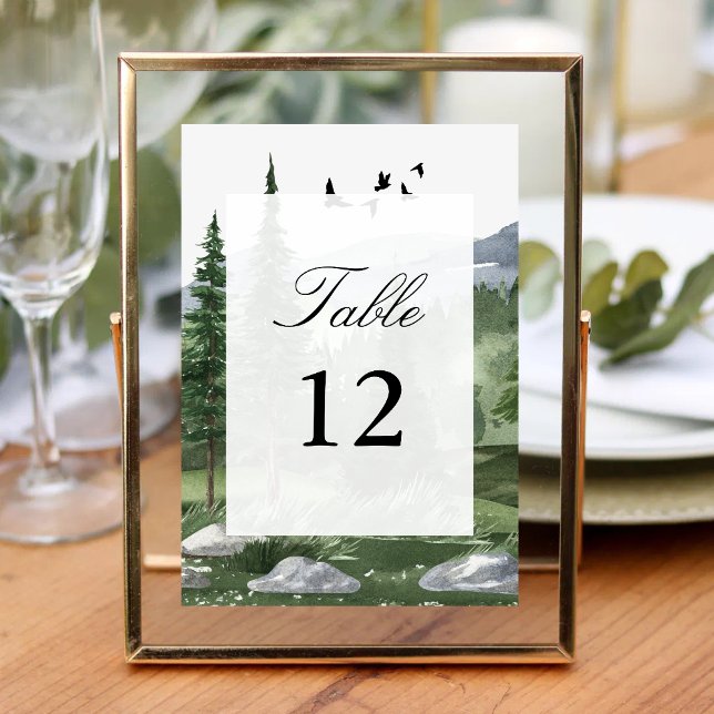 Cartes de Numéro de Table de Mariage sur le Thème  (Pine forest table number cards add rustic charm while guiding guests to their seats.)