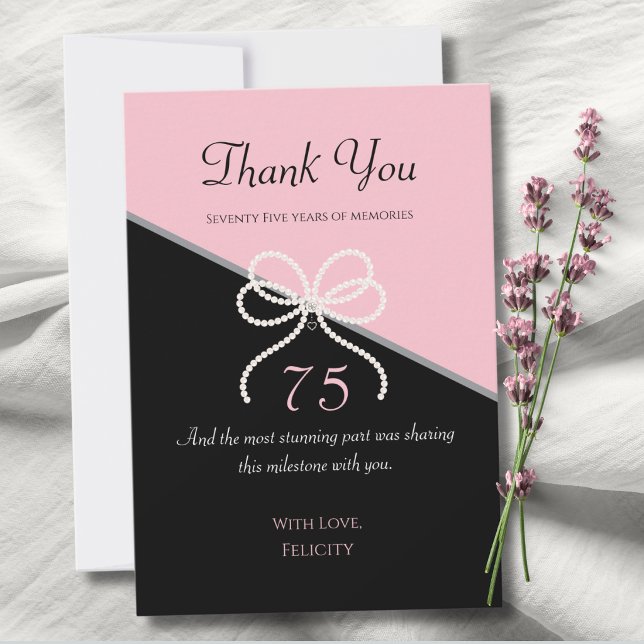 Cartes de remerciement rose et noir du gala des 75 (Gracefully thank your gala guests with these chic pink and black pearl bow thank you cards.)