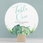 Cartes de table de mariage de plage de verdure tro<br><div class="desc">Conçue pour coordonner avec la suite de papeterie mariage feuille Do Tell A Belle, cette carte de table de mariage de plage peut être personnalisée avec le nom de la mariée et du marié et la date du mariage. Le numéro de table est défini dans une typographie manuscrite contemporaine en...</div>