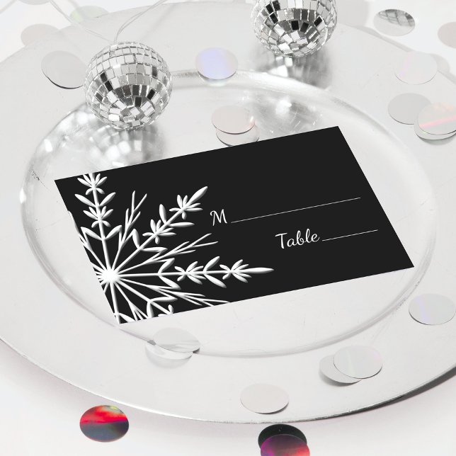 Cartes de table de mariage hivernal à motif flocon (Set a festive table with the wintery Black and White Snowflake Winter Wedding Place Card.)