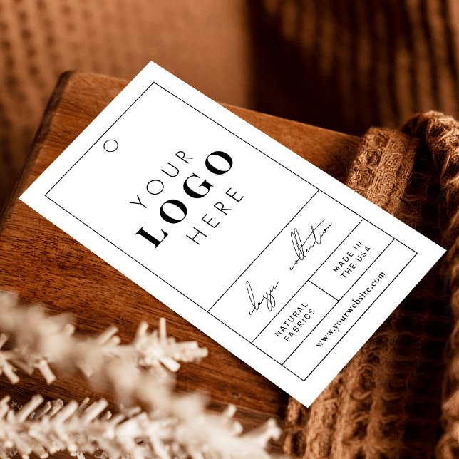 Cartes De Visite Balise de vente de logo commercial Hang Étiquette  (Modern black and white clothing price tag labels in professional apothecary style design)