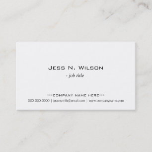 Cartes de visite blanches simples et ordinaires.