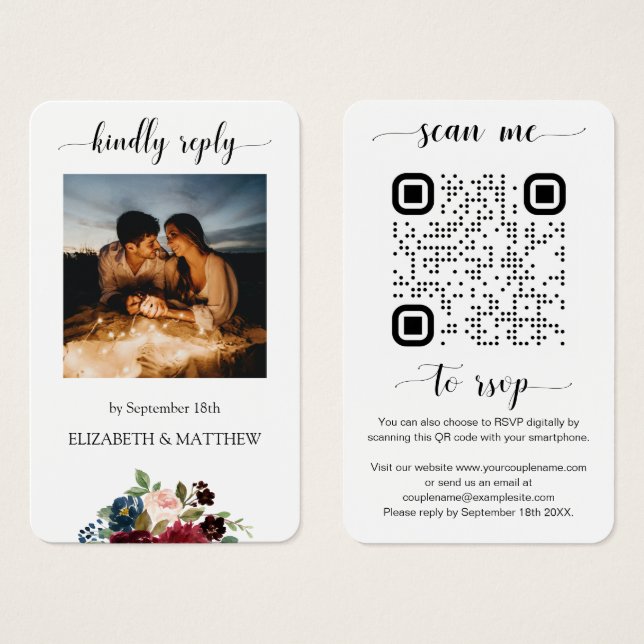 Cartes De Visite Burgundy Floral Photo QR Code Analysez-moi à RSVP (Devant & derrière)