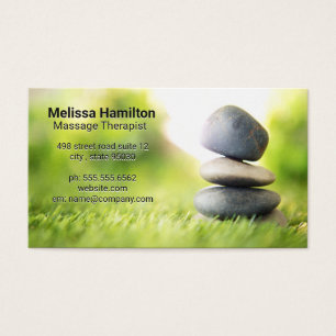 Cartes De Visite Pierres empilées en herbe