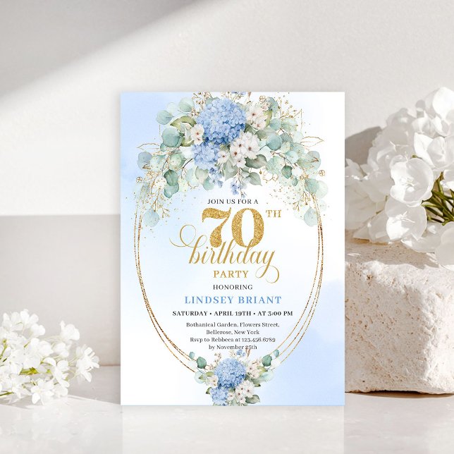 Cartes d'invitation chic pour 70e anniversaire ave (Chic 70th Birthday Pastel Blue Hydrangea Invitation)