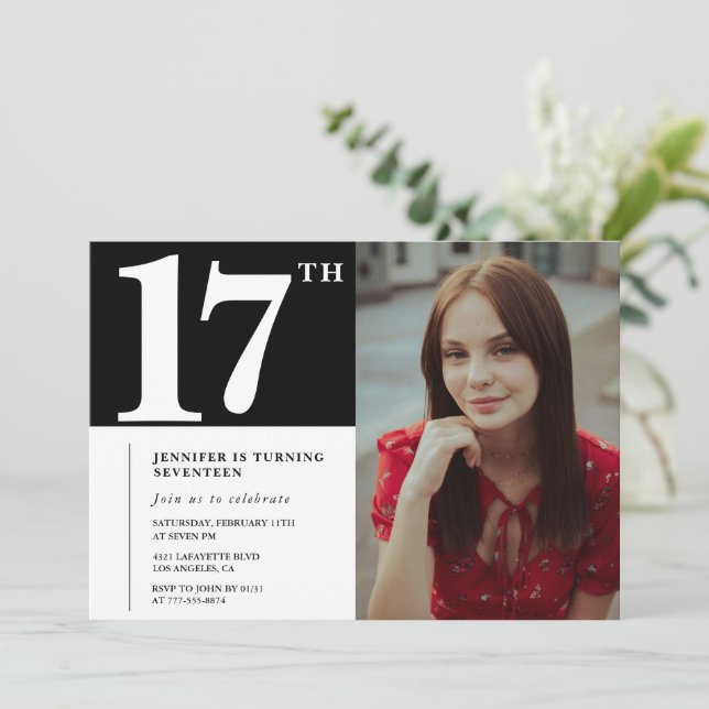 Cartes d'invitation d'anniversaire 17 ans noir Mod (Debout devant)