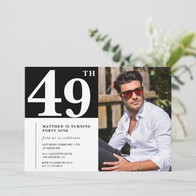 Cartes d'invitation d'anniversaire 49 ans Noir et  (Debout devant)