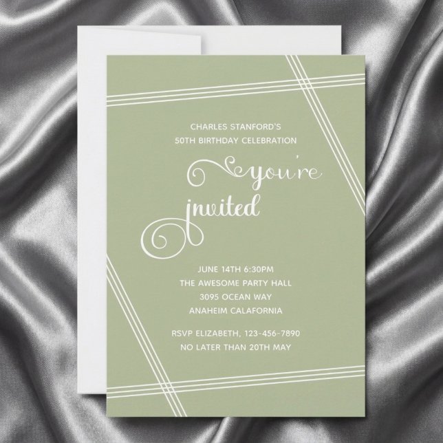 Cartes d'invitation élégantes et modernes pour un  (Sage green birthday invitation on grey silk background.)