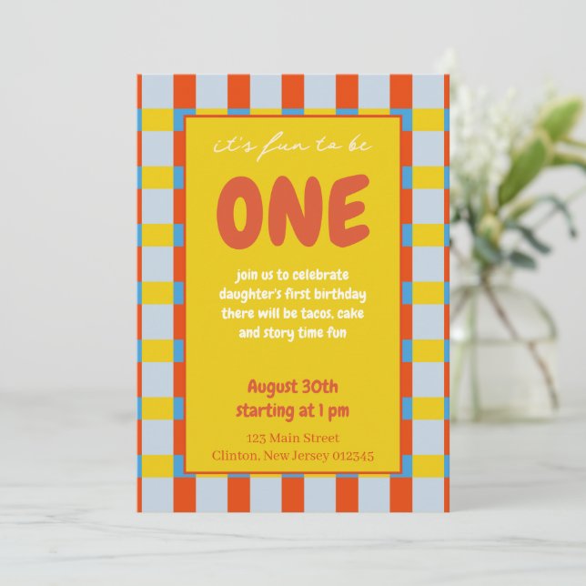Cartes d'invitation Fun to be One  (Debout devant)