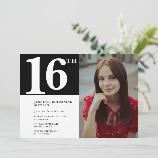 Cartes d'invitation pour 16 ans noires Moderne Chi (Debout devant)