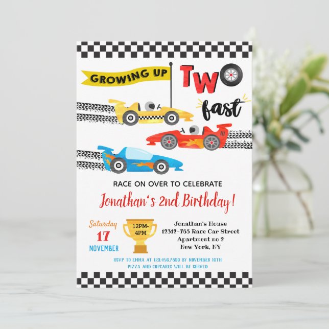  Cartes d'invitation pour 2ème anniversaire de voi (Debout devant)