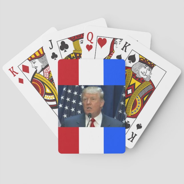 Cartes Donald Trummp sur un pont de carte de jeu (dos)