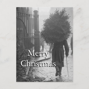 Cartes Pour Fêtes Annuelles 1915 : Un soldat portant un arbre de Noël