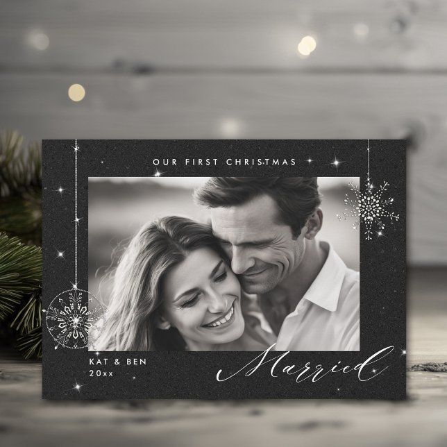 Cartes Pour Fêtes Annuelles 1er Noël Marié Black Sparkles Photo moderne (christmas card first married couple black glitter sparkle modern minimalist snowflake winter wonder)