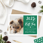 Cartes Pour Fêtes Annuelles 2022 Ruff Year Green Funny Chien photo<br><div class="desc">2022 a été une "année un peu moins rude" ! Ce carte photo de vacances à thème chien drôle dispose d'une photo de votre chiot adjacent au texte manuscrit moderne et texte personnalisé que vous pouvez personnaliser avec un message de vacances et de nouvelle année personnalisé, le nom de votre...</div>