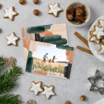 Cartes Pour Fêtes Annuelles Abstrait vert plein saignement 1 photo Noël<br><div class="desc">Abstrait moderne vert plein saignement 1photo Noël peint texte joyeux tout carte de vacances.</div>